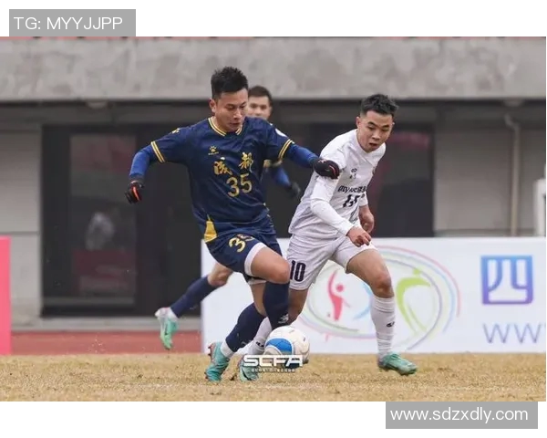 成都足球队在最新足球实力排行榜中荣登第十名展现出强劲的竞技实力与发展潜力 成都足球队在最新足球实力排行榜中荣登第十名展现出强劲的竞技实力与发展潜力