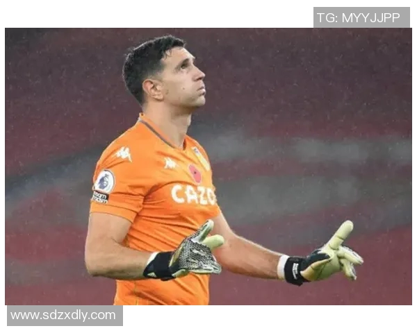 英超女星黄娜倾情分享网球技巧与心得体会助你提升球技 英超女星黄娜倾情分享网球技巧与心得体会助你提升球技