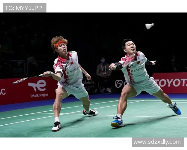 成都羽毛球队在世锦赛中的技术表现分析与欧冠足球的精彩对比 成都羽毛球队在世锦赛中的技术表现分析与欧冠足球的精彩对比